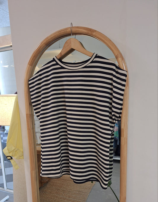 Top Saar navy